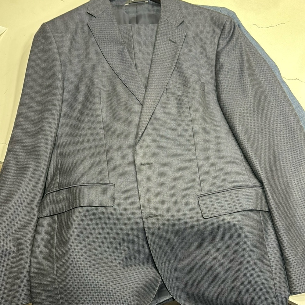 Hugo Boss suit 40R